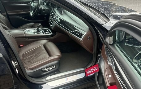BMW 7 серия, 2017 год, 3 100 000 рублей, 11 фотография