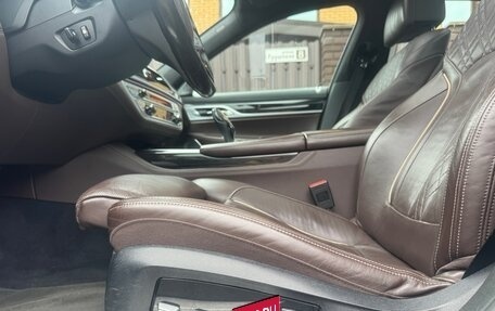 BMW 7 серия, 2017 год, 3 100 000 рублей, 16 фотография