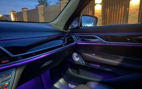 BMW 7 серия, 2017 год, 3 100 000 рублей, 17 фотография