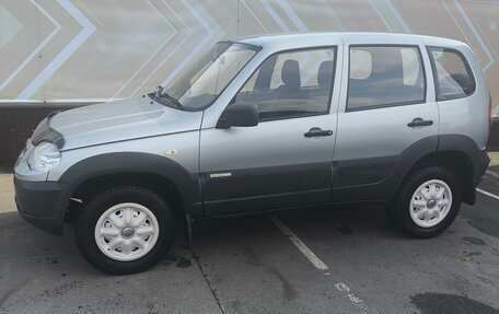 Chevrolet Niva I рестайлинг, 2015 год, 490 000 рублей, 3 фотография