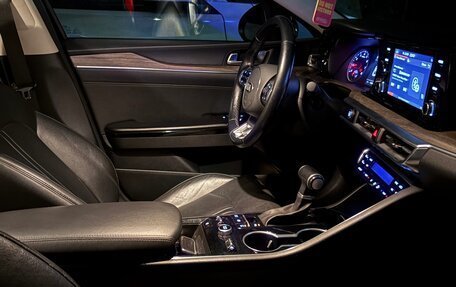 KIA K5, 2021 год, 2 350 000 рублей, 9 фотография