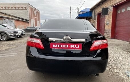 Toyota Camry, 2011 год, 1 300 000 рублей, 5 фотография