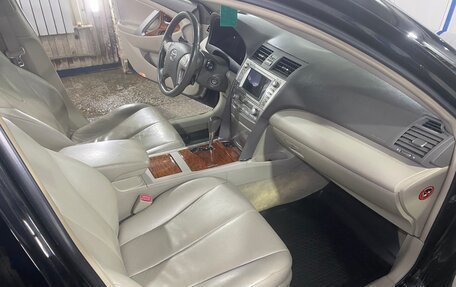 Toyota Camry, 2011 год, 1 300 000 рублей, 12 фотография