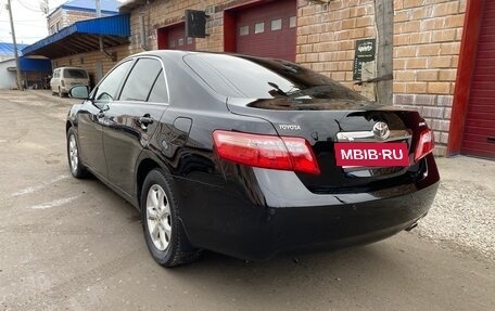 Toyota Camry, 2011 год, 1 300 000 рублей, 4 фотография