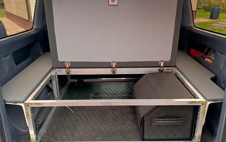 Toyota Land Cruiser Prado 90 рестайлинг, 1998 год, 1 200 000 рублей, 15 фотография