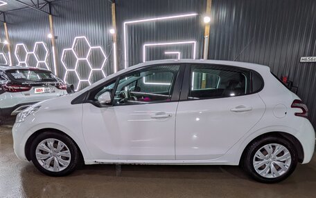 Peugeot 208 II, 2013 год, 649 000 рублей, 8 фотография