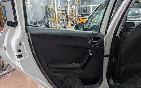Peugeot 208 II, 2013 год, 649 000 рублей, 9 фотография