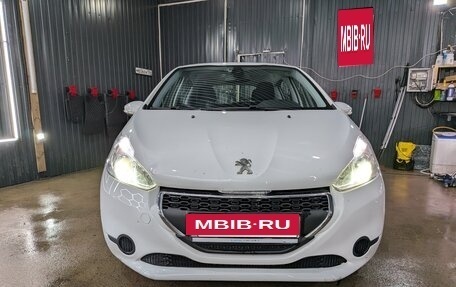 Peugeot 208 II, 2013 год, 649 000 рублей, 6 фотография