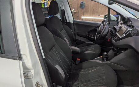 Peugeot 208 II, 2013 год, 649 000 рублей, 16 фотография