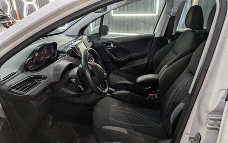 Peugeot 208 II, 2013 год, 649 000 рублей, 14 фотография