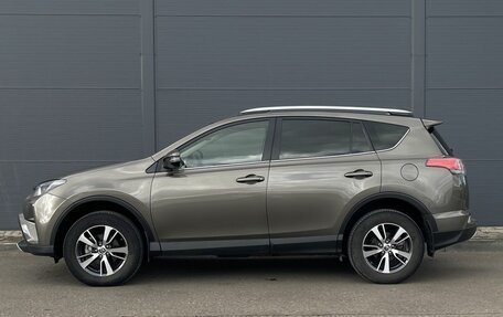 Toyota RAV4, 2016 год, 2 490 000 рублей, 8 фотография