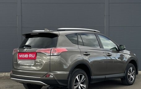 Toyota RAV4, 2016 год, 2 490 000 рублей, 5 фотография