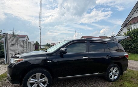 Toyota Highlander III, 2011 год, 2 200 000 рублей, 7 фотография
