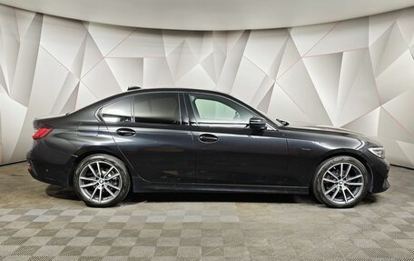BMW 3 серия, 2021 год, 2 930 000 рублей, 6 фотография