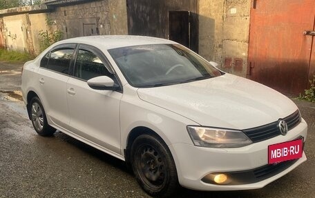 Volkswagen Jetta VI, 2011 год, 850 000 рублей, 3 фотография
