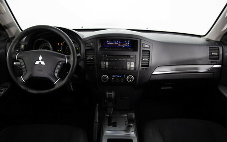 Mitsubishi Pajero IV, 2006 год, 1 499 000 рублей, 9 фотография