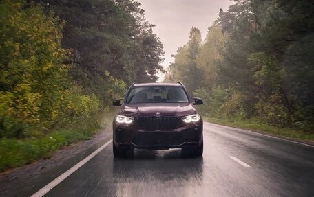 BMW X5 M, 2021 год, 11 890 000 рублей, 2 фотография