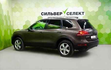 Volkswagen Touareg III, 2010 год, 1 470 000 рублей, 6 фотография
