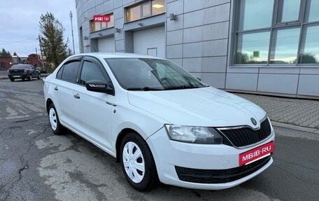 Skoda Rapid I, 2015 год, 350 000 рублей, 3 фотография