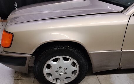 Mercedes-Benz W124, 1993 год, 570 000 рублей, 3 фотография