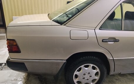 Mercedes-Benz W124, 1993 год, 570 000 рублей, 10 фотография