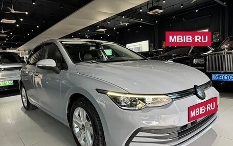 Volkswagen Golf VIII, 2022 год, 1 650 000 рублей, 3 фотография