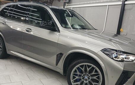 BMW X5 M, 2022 год, 13 500 000 рублей, 2 фотография
