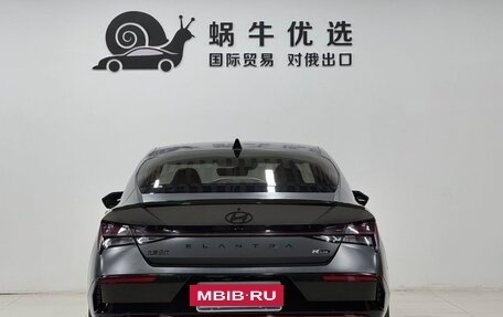 Hyundai Elantra, 2023 год, 1 837 690 рублей, 6 фотография