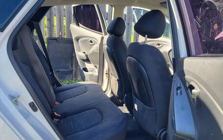 Hyundai ix35 I рестайлинг, 2014 год, 1 111 000 рублей, 8 фотография