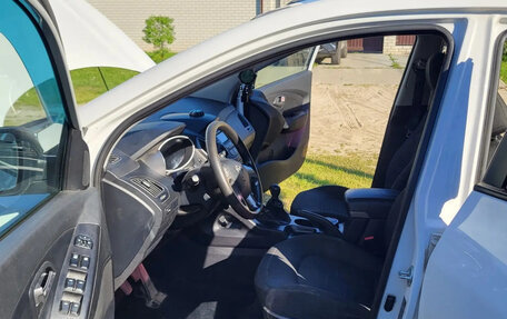 Hyundai ix35 I рестайлинг, 2014 год, 1 111 000 рублей, 12 фотография
