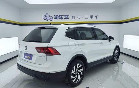 Volkswagen Tiguan II, 2024 год, 2 990 000 рублей, 3 фотография