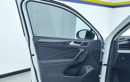 Volkswagen Tiguan II, 2024 год, 2 990 000 рублей, 7 фотография