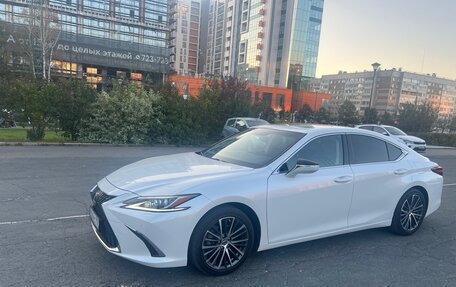 Lexus ES VII, 2022 год, 4 500 000 рублей, 24 фотография