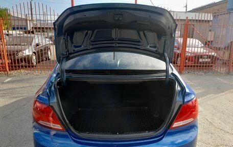 Hyundai Solaris II рестайлинг, 2013 год, 928 000 рублей, 30 фотография