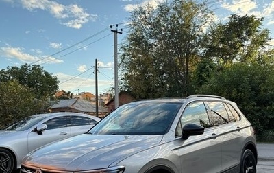 Volkswagen Tiguan II, 2020 год, 2 899 000 рублей, 1 фотография
