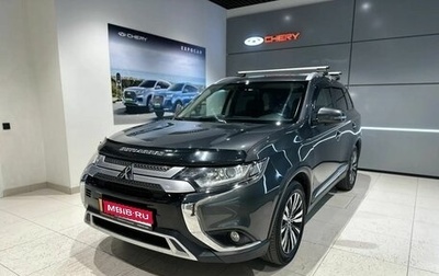 Mitsubishi Outlander III рестайлинг 3, 2019 год, 2 220 000 рублей, 1 фотография