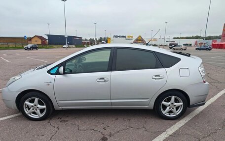 Toyota Prius, 2009 год, 690 000 рублей, 3 фотография