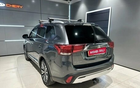 Mitsubishi Outlander III рестайлинг 3, 2019 год, 2 220 000 рублей, 7 фотография