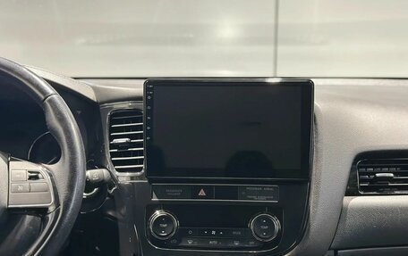 Mitsubishi Outlander III рестайлинг 3, 2019 год, 2 220 000 рублей, 14 фотография