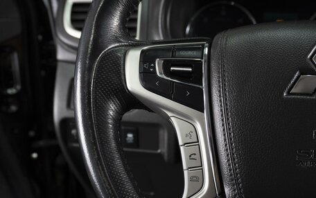 Mitsubishi Pajero Sport III рестайлинг, 2019 год, 2 790 000 рублей, 17 фотография