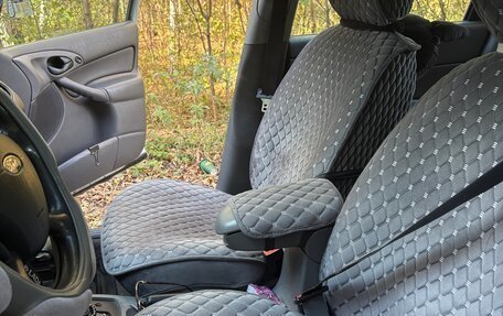 Ford Focus IV, 2003 год, 200 000 рублей, 9 фотография