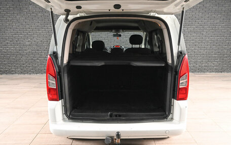 Peugeot Partner II рестайлинг 2, 2013 год, 630 000 рублей, 8 фотография