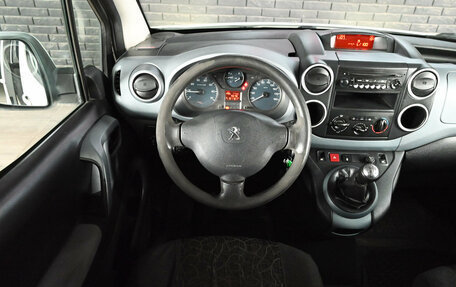 Peugeot Partner II рестайлинг 2, 2013 год, 630 000 рублей, 11 фотография