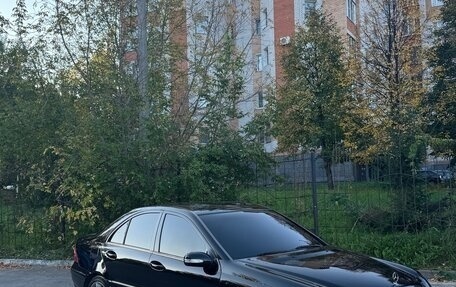 Mercedes-Benz C-Класс, 2005 год, 700 000 рублей, 4 фотография