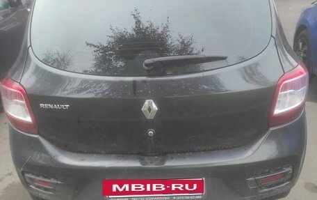 Renault Sandero II рестайлинг, 2015 год, 900 000 рублей, 4 фотография