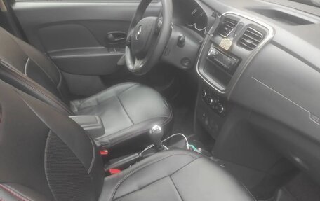 Renault Sandero II рестайлинг, 2015 год, 900 000 рублей, 9 фотография
