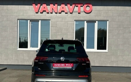 Volkswagen Tiguan II, 2018 год, 2 490 000 рублей, 6 фотография