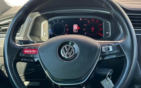 Volkswagen Tiguan II, 2018 год, 2 490 000 рублей, 16 фотография