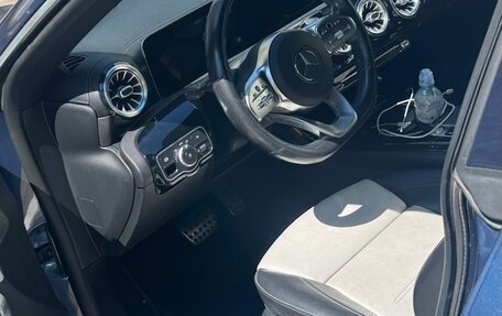 Mercedes-Benz CLA, 2019 год, 1 750 000 рублей, 19 фотография