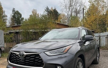Toyota Highlander, 2021 год, 4 690 000 рублей, 1 фотография